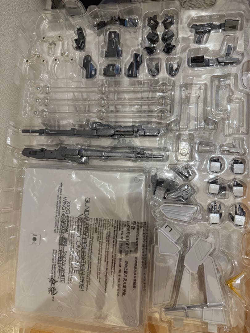 L COMPOSITE ウイングガンダムスノーホワイトプレリュード