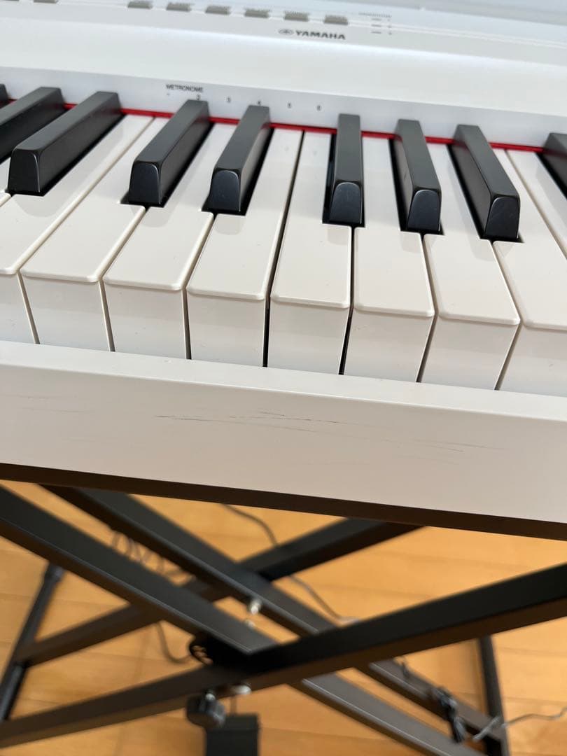 引き取り限定　YAMAHA88鍵 ホワイト電子ピアノ　Pー125 美品
