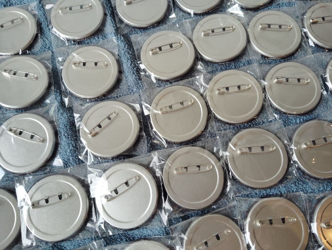 椎名ニキ　あんスタ　時光　缶バッジ　中国　あんさんぶるスターズ 時光缶バッジ