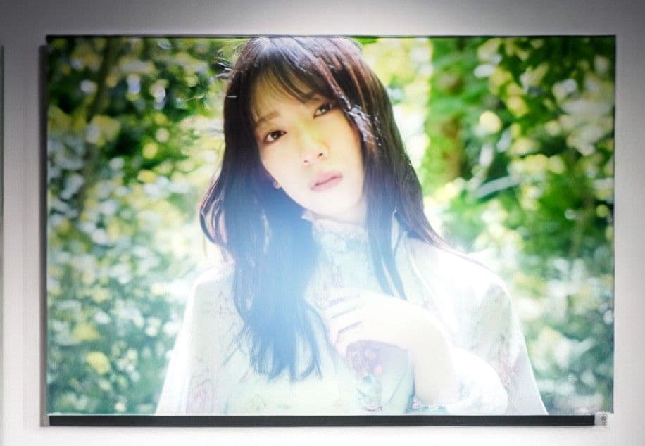 【最終値下げ】 日向坂46金村美玖 写真展みとめる 直筆サイン入りアクリルパネル