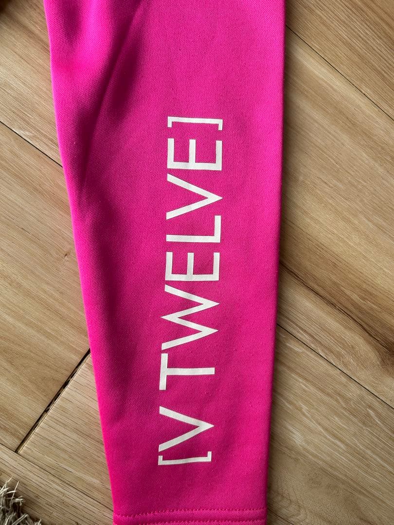 V12 クレイジーモックネック