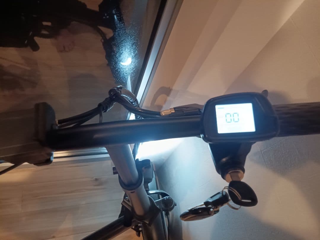 大人気の電動折り畳みアシスト自転車 ブラック