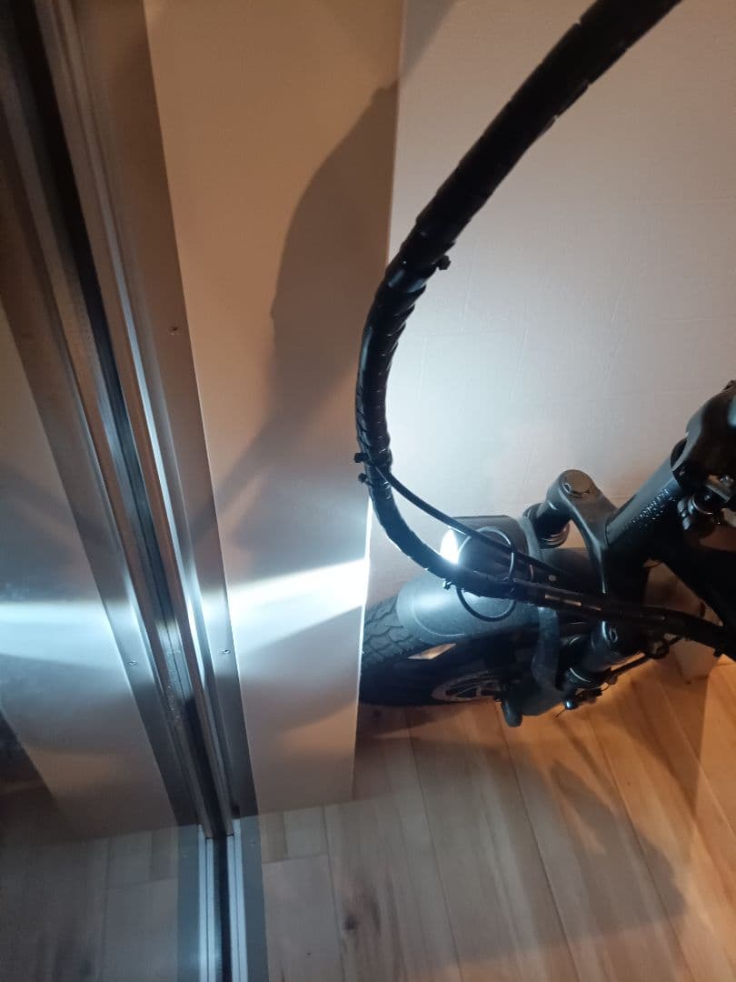 大人気の電動折り畳みアシスト自転車 ブラック