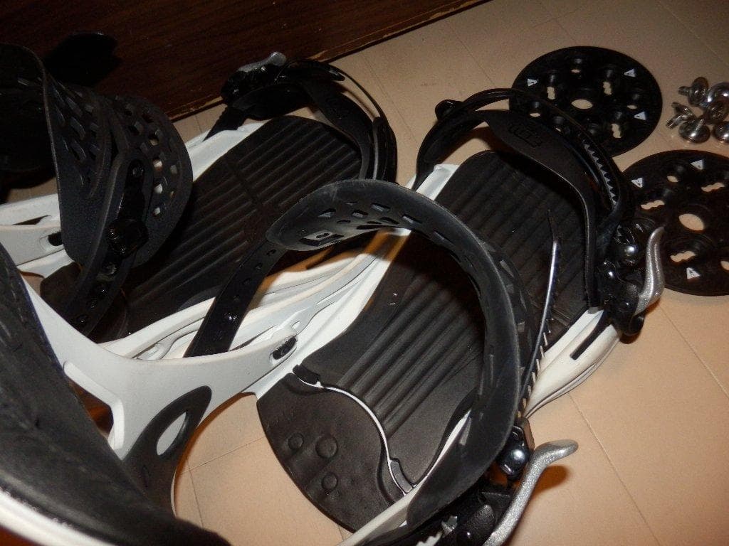 FLUX TT ビンディング ホワイト/ブラック MLサイズ