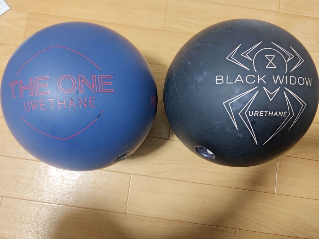 THE ONE U & BLACK WIDOW BPU ボウリングボール