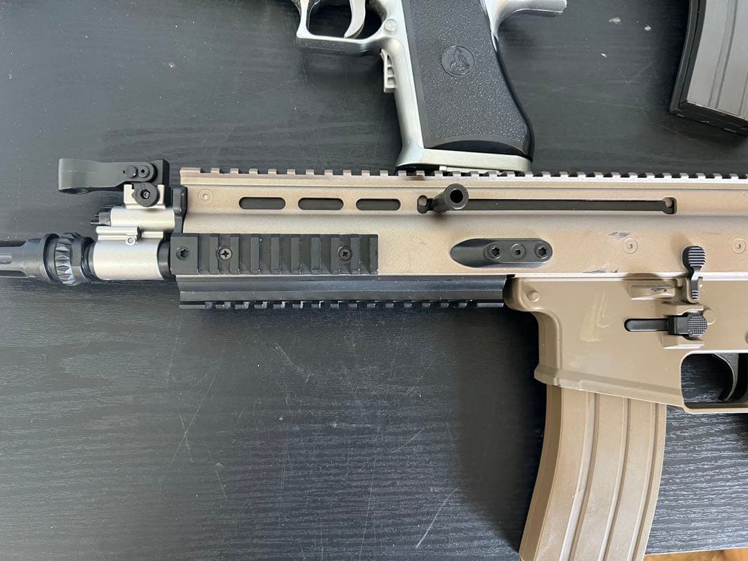 エアガン　4個セット　2つマガジンなし