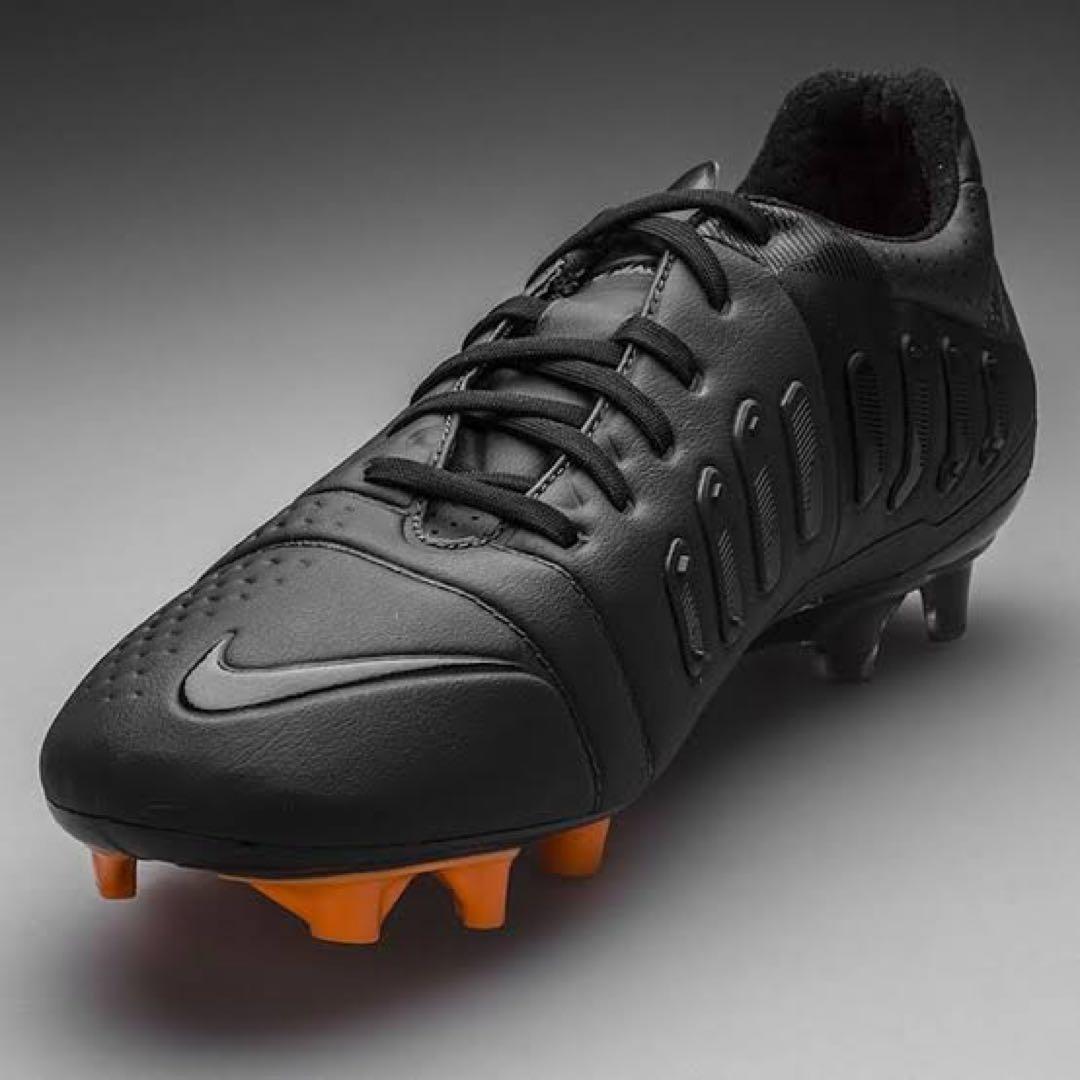 NIKE CTR360 マエストリFG 25cm