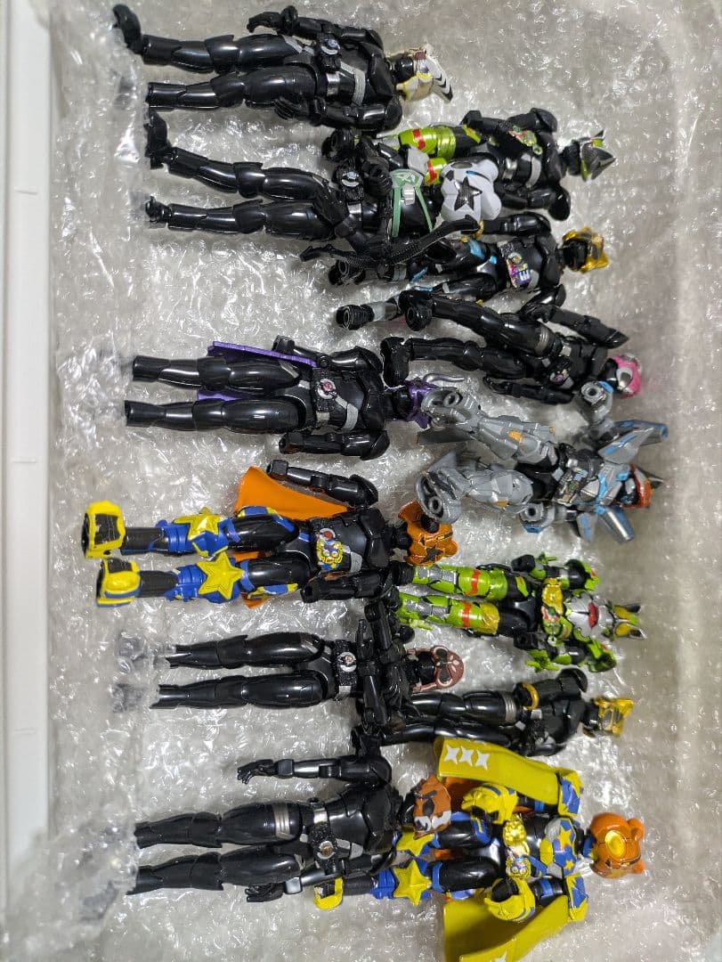 2月中限定出品装動ギーツ75体まとめ売りセット