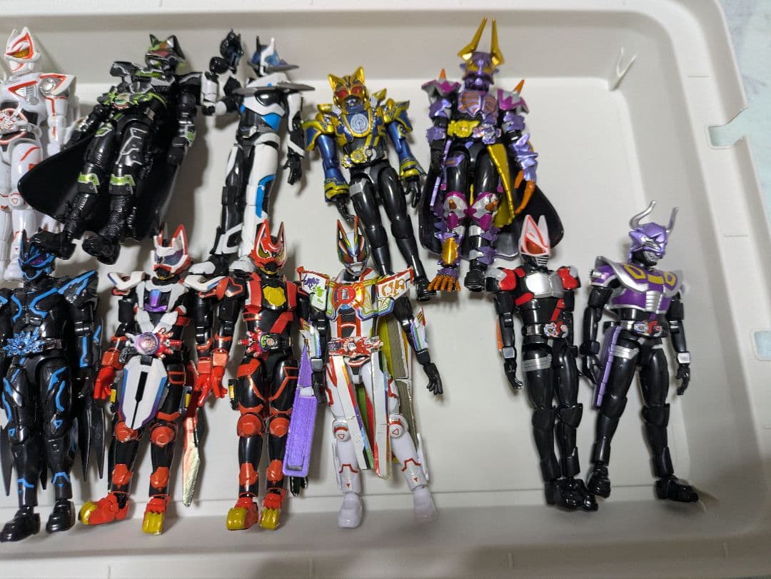 2月中限定出品装動ギーツ75体まとめ売りセット