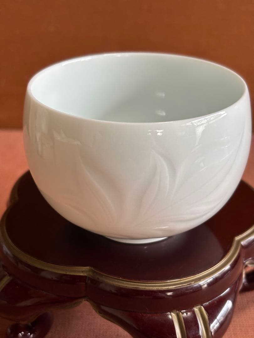 やまちゃん　有田白磁名工初代奥川忠右衛門作白磁陽刻茶器揃茶碗五客急須