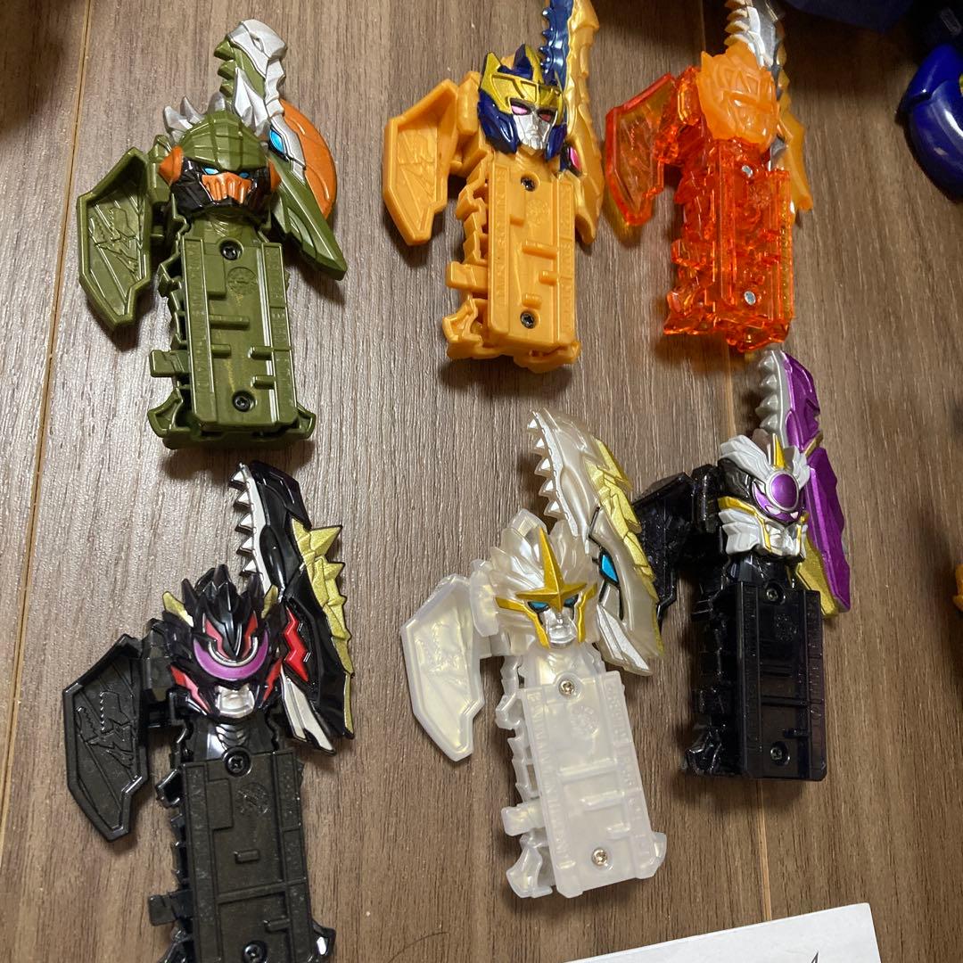 シャドーラプター　パキガルー　キシリュウネプチューン　モサチェンジャー