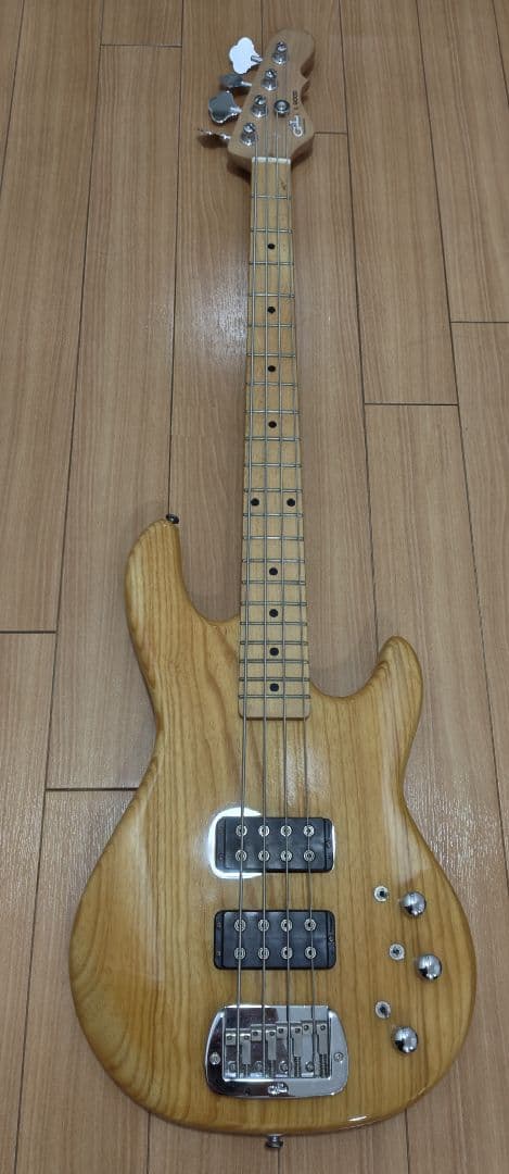 G&L L-2000 Tribute Series エレキベース