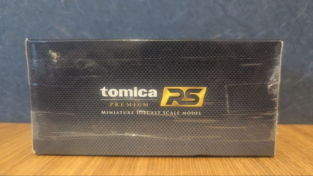 トミカ RS ラフェラーリ　新品未開封