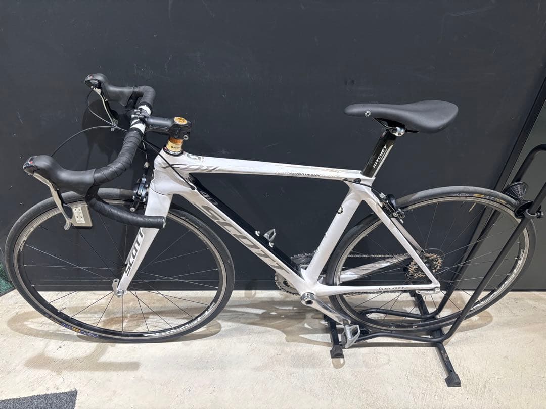 SCOTT FOIL 40 フルカーボン　ロードバイク