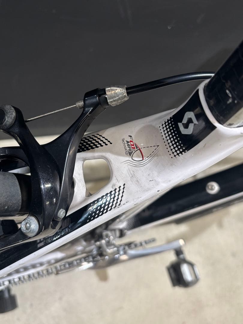 SCOTT FOIL 40 フルカーボン　ロードバイク