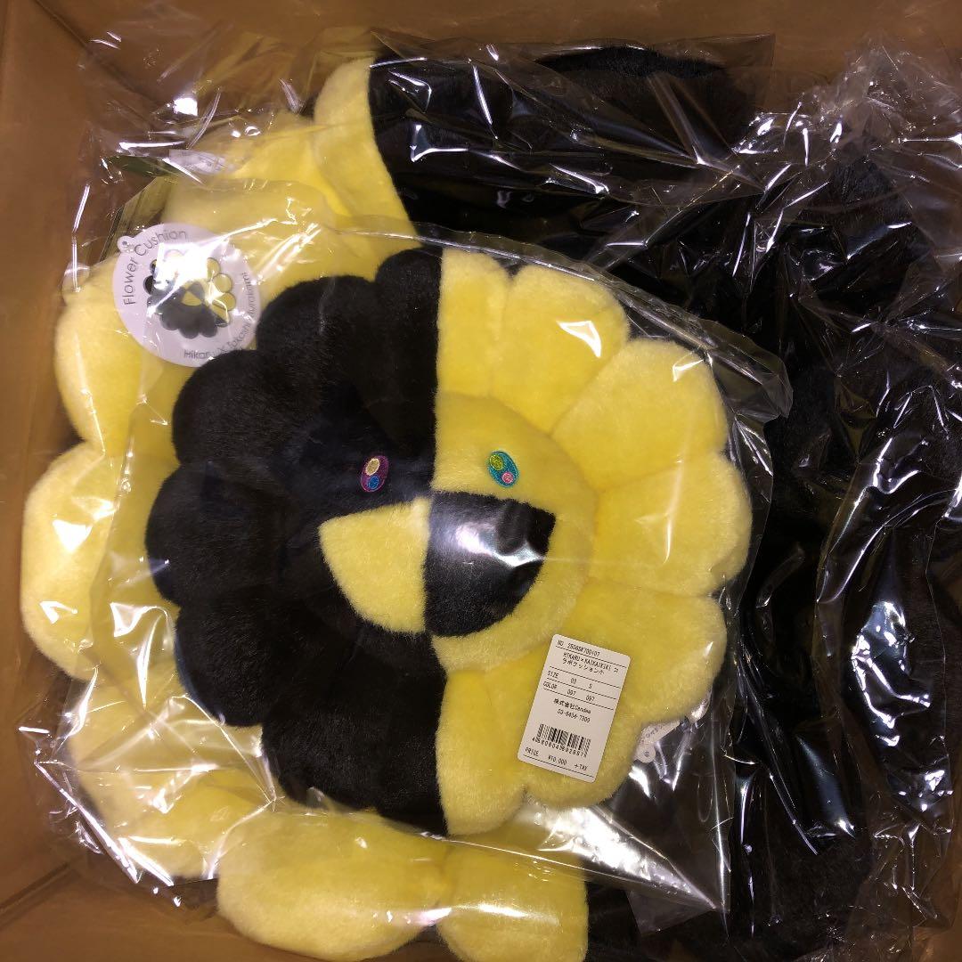 村上隆 ヒカル Collaboration Flower Cushion セット