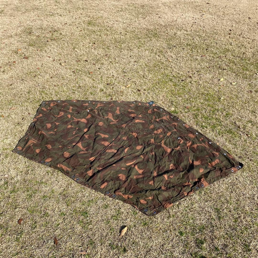 ハンガリー軍幕①　ポンチョ　２枚　ポール・ペグセット　 ワンポールテント