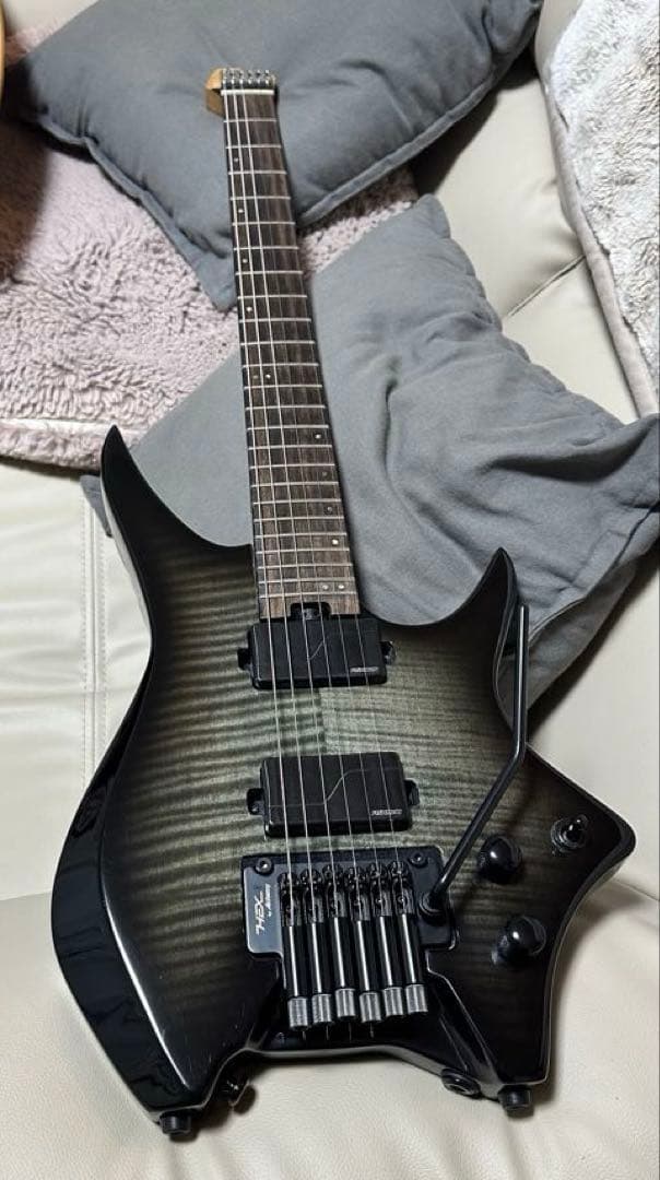 HEX Guitars N700 Transparent Black ヘッドレス