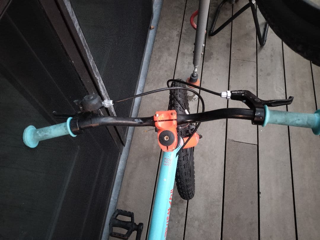 ヨツバサイクル　18インチ　ラムネブルー(送料込 ※北海道、沖縄は追加料金)