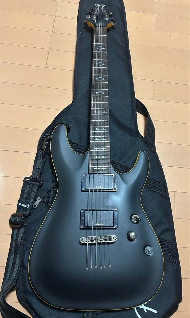 Schecter Demon 6 ストラップ付き