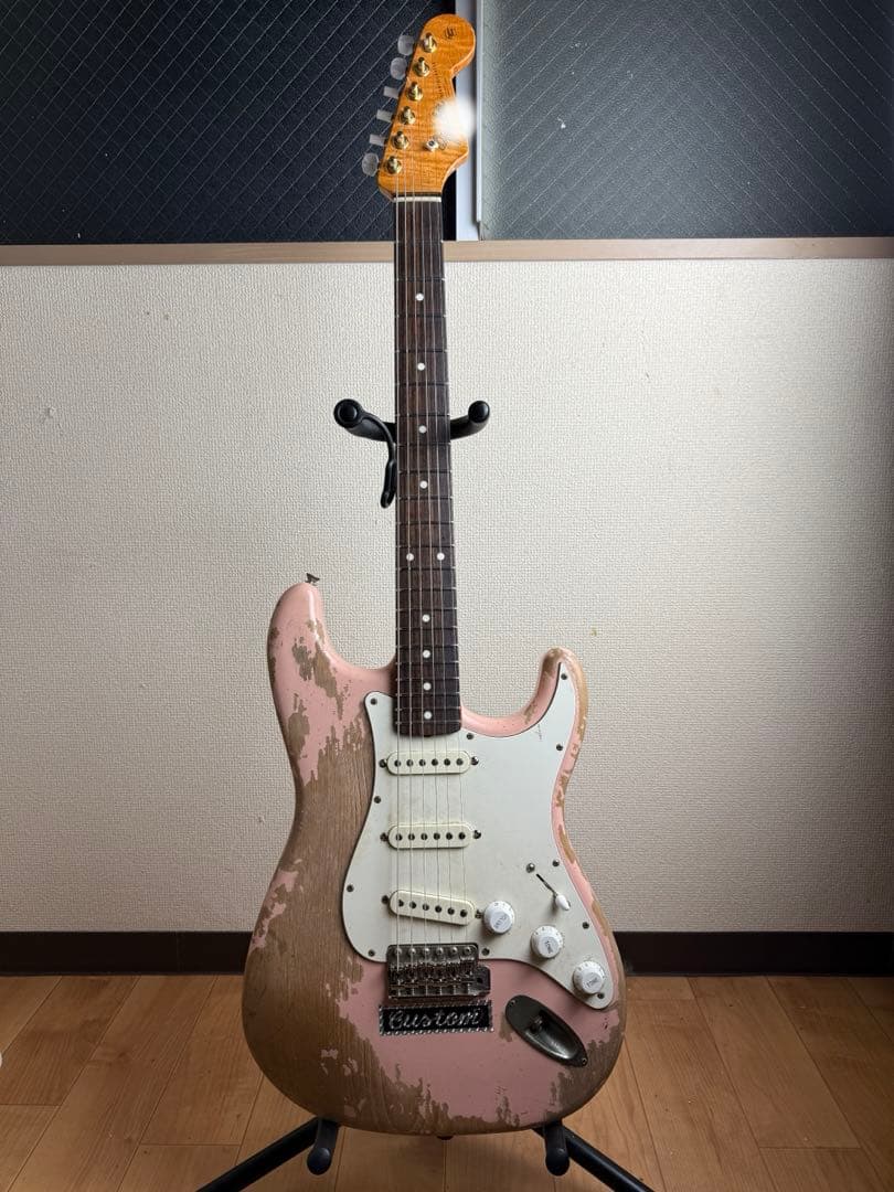 本日00時までCUSTOM STRATOCASTER