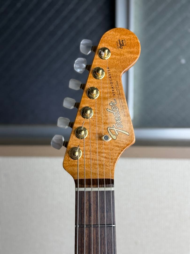 本日00時までCUSTOM STRATOCASTER