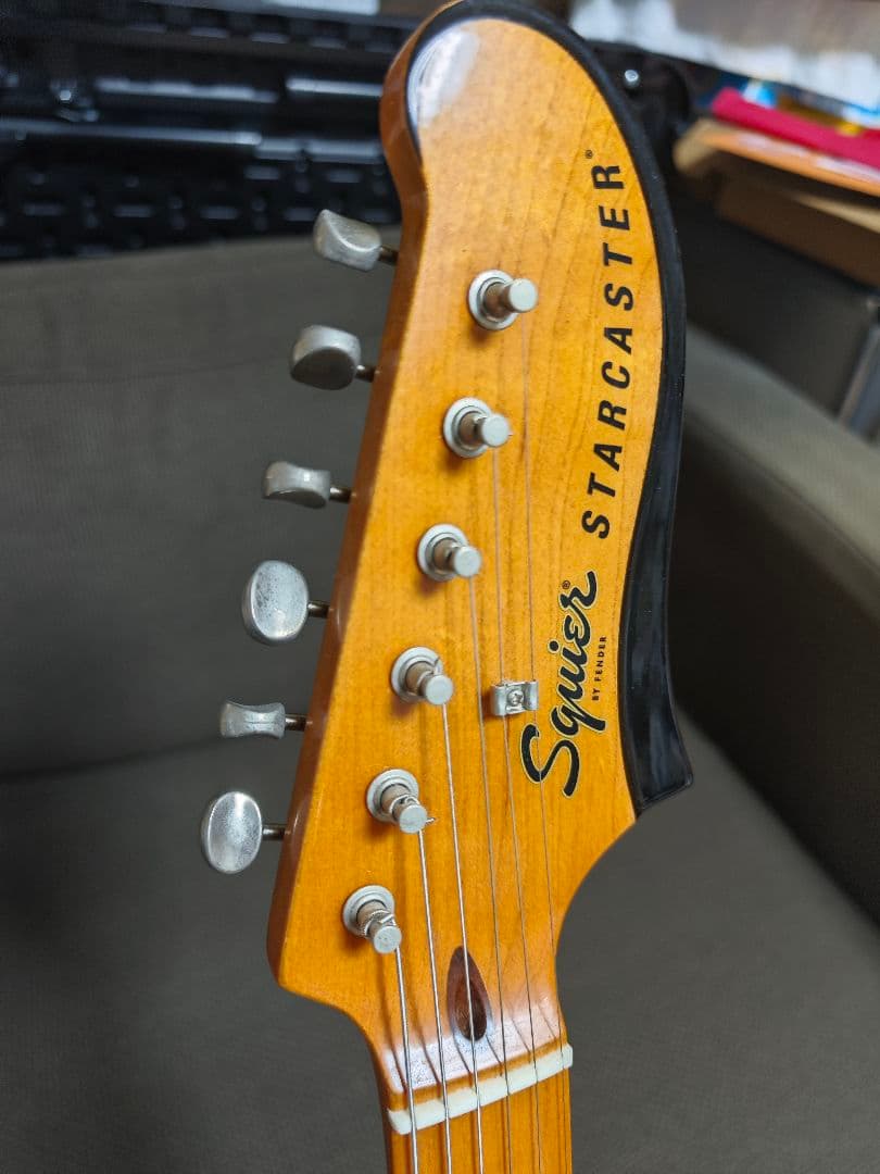 Squier Classic Vibe Starcaster サンバースト