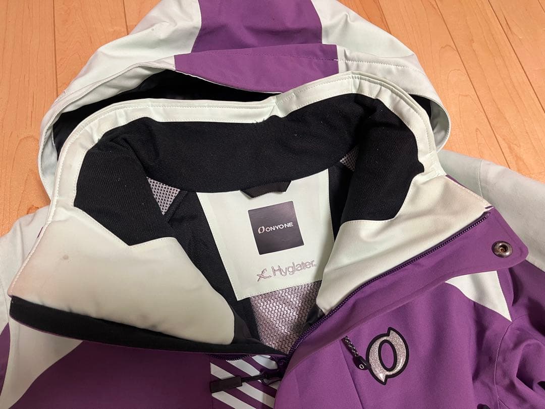 【ON-YO-NE オンヨネ】スキーウェア 2023-24モデル　上S下M