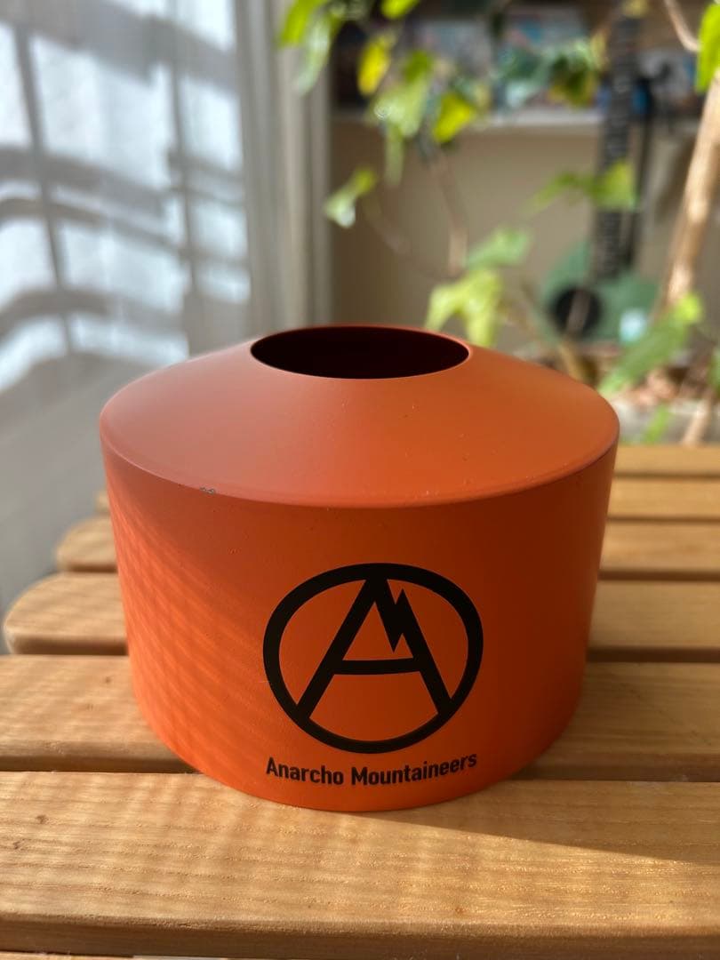 マウンテンリサーチ　ガス缶カバー