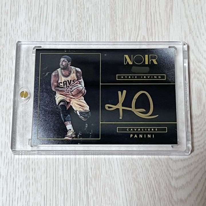 【サイン入り】2015-16 Panini Noir Kyrie Irving