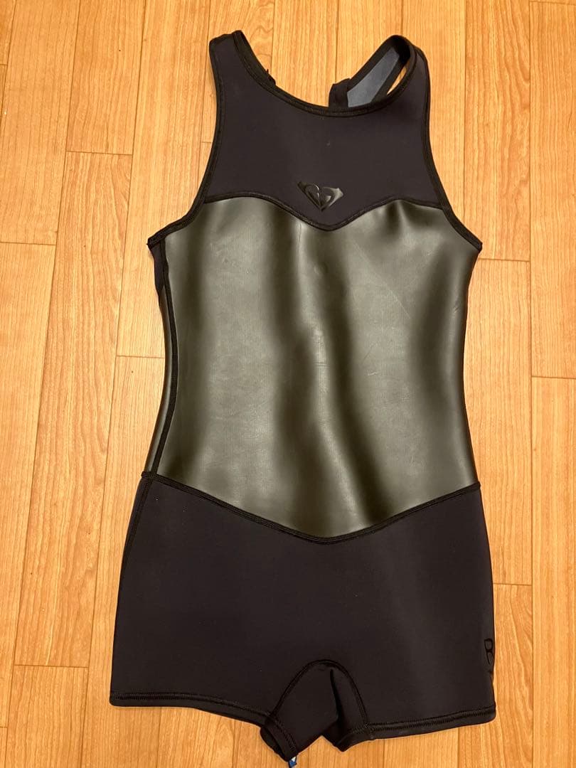 美品　ロキシーROXY ショートジョン　ウェットスーツ　レディース