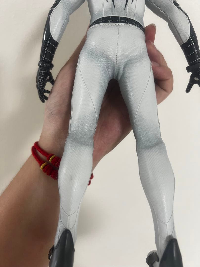 ホットトイズ スパイダーマン(ネガティブ・スーツ版) 1/6 SpiderMan