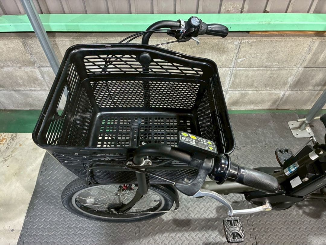 №8688 電動自転車　ブリヂストン　アンジェリーノ　20インチ カーキ