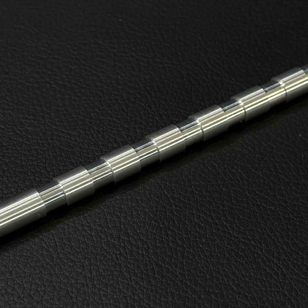 新品 特注品 チェロ エンドピン 8mm 超々ジュラルミン製 溝付き m1846