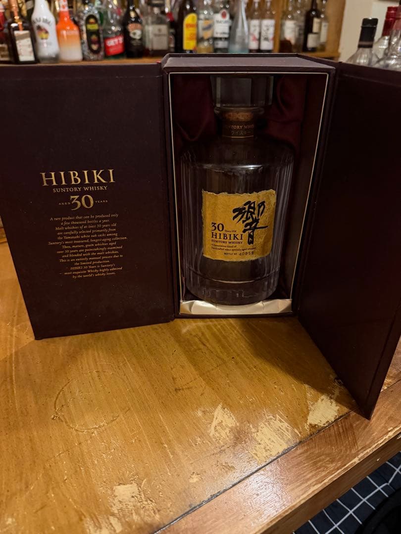 HIBIKI 30年 サントリーウイスキー　空瓶