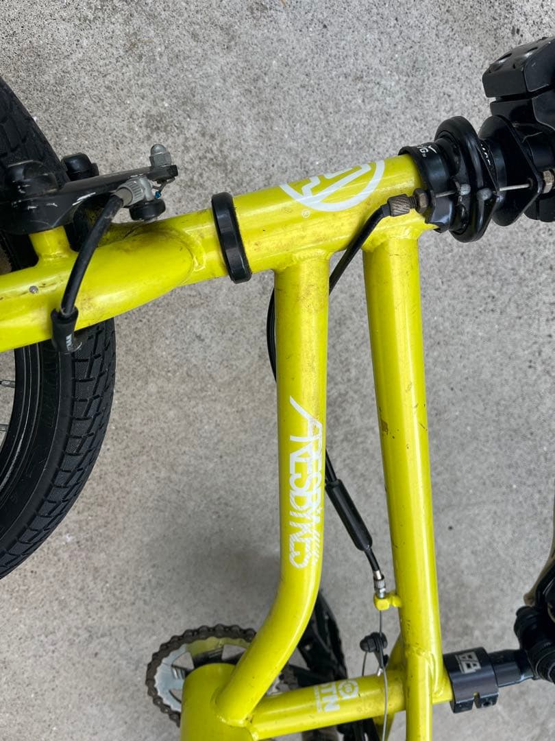 （引取限定‼️）ARESBYKES 16 STN キッズ用 BMXバイク