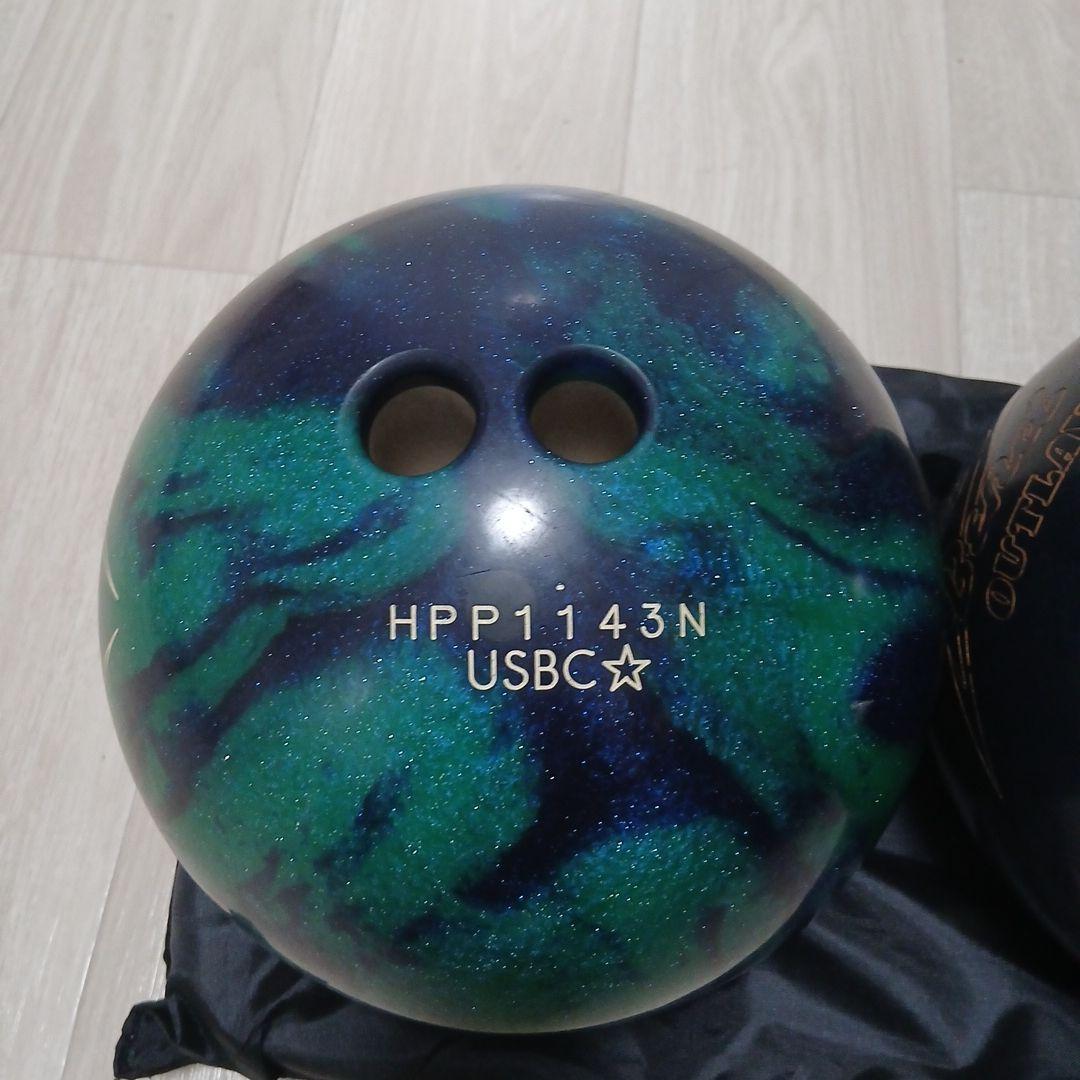 ブラックウィドウとウルトラベンド ボウリングボールセット