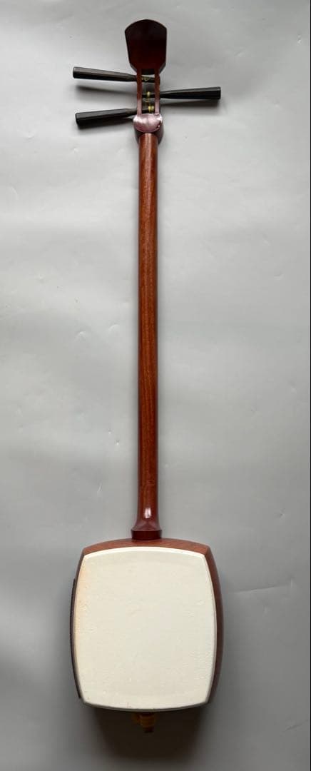 三味線　動物皮　良コンディション　堅牢トランクケース付　フルセット