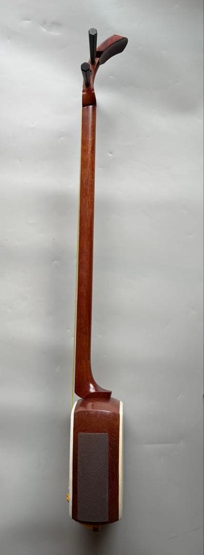 三味線　動物皮　良コンディション　堅牢トランクケース付　フルセット