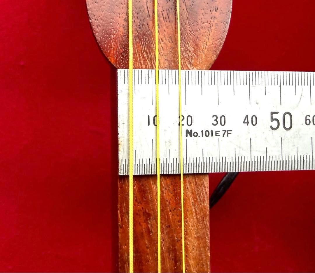 三味線　動物皮　良コンディション　堅牢トランクケース付　フルセット