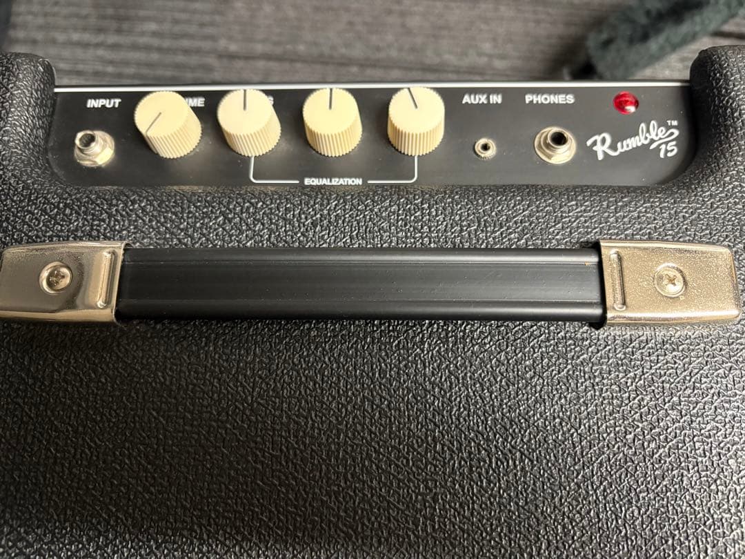 Fender Rumble 15 V3 ベース用アンプ