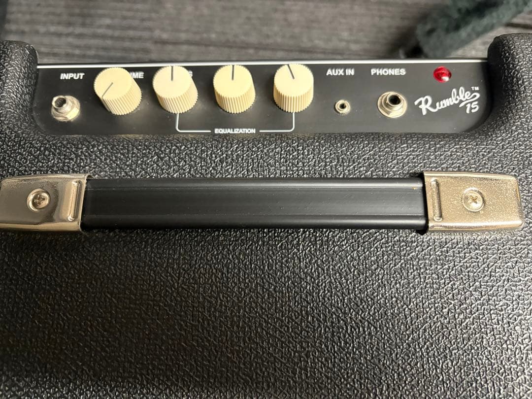 Fender Rumble 15 V3 ベース用アンプ