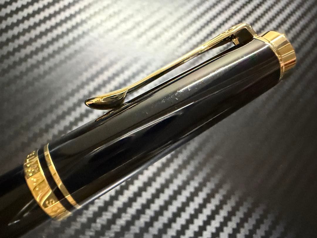 希少 未使用に近い ペリカン スーベレーン M300 ブラック F 細字