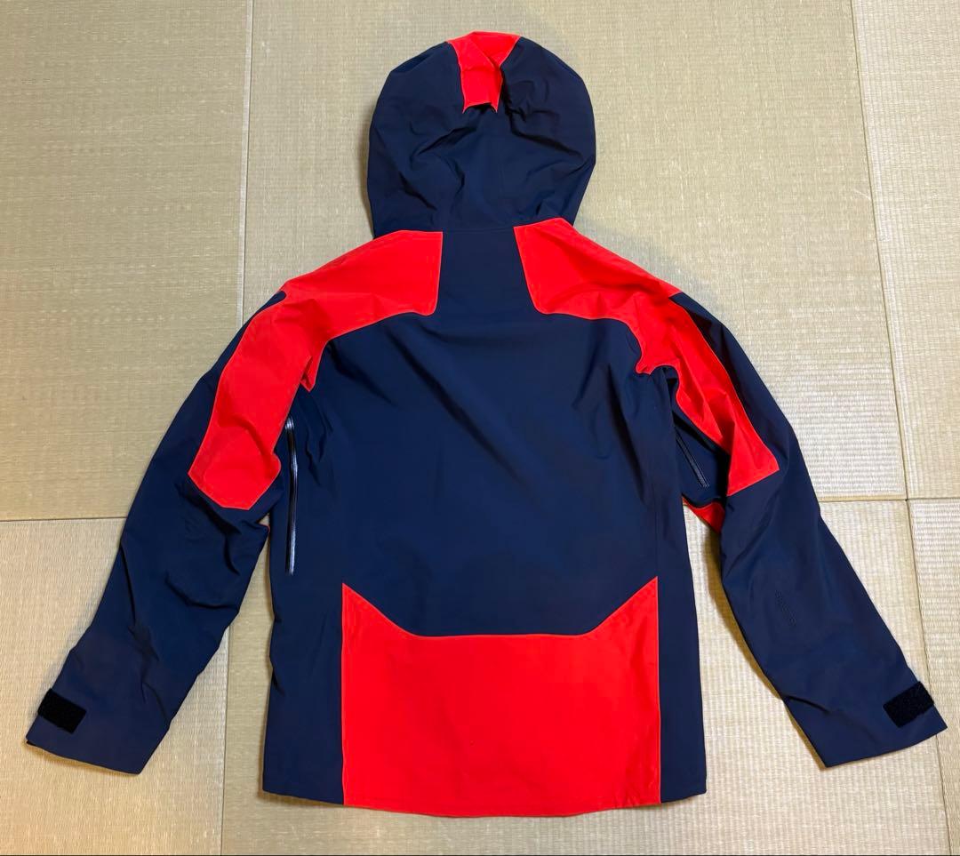 スキー Peak Performance Gravity Jacket