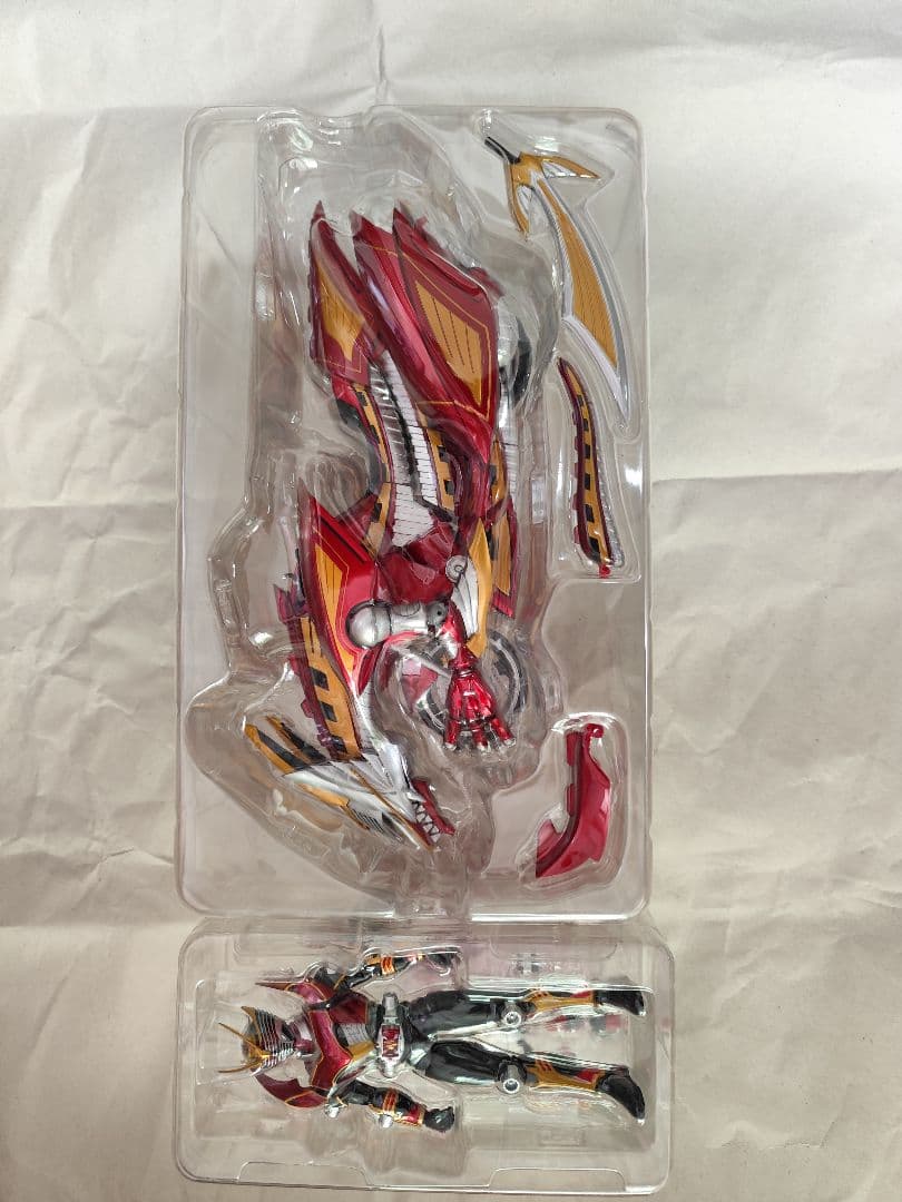 キャラクター MASKED RIDER RYUKI SURVIVE & DRAGRANZER