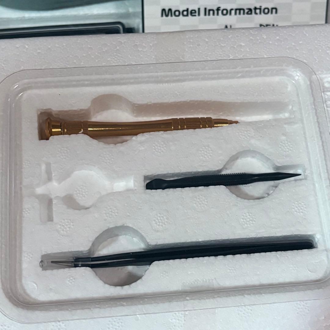 1/18 Almost Real パガーニ ゾンダ F 2005