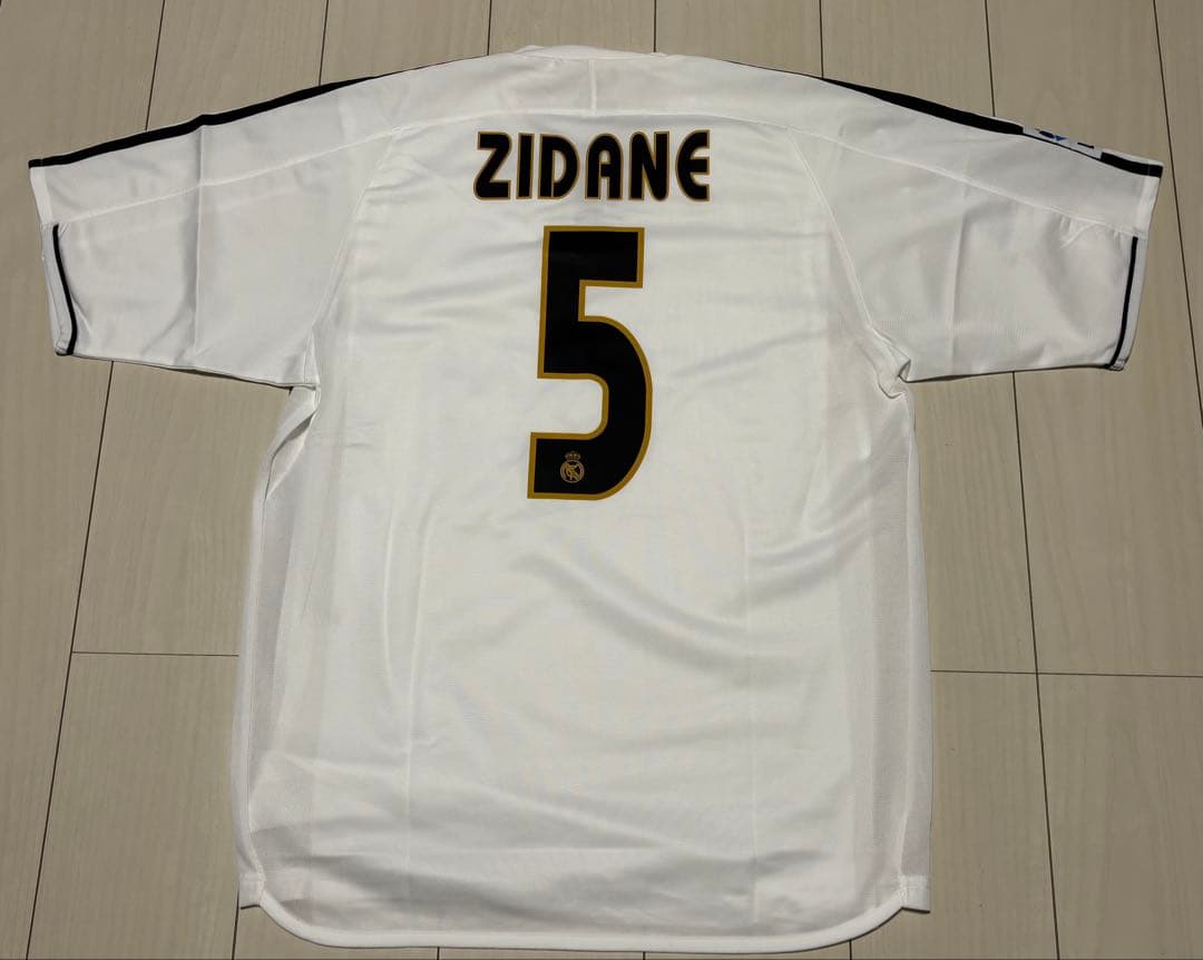 レアルマドリード　ジダン　オーセンティック　ユニフォーム　タグ付　未使用