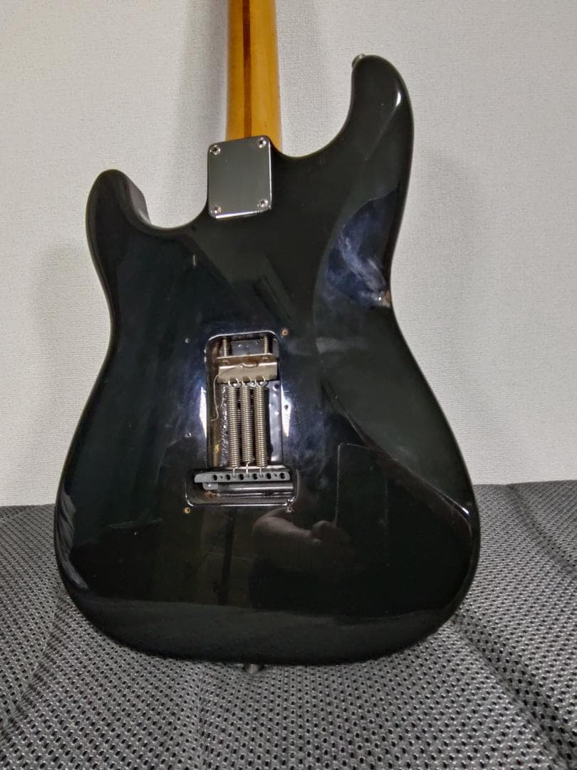 Fender Mexico製ストラトキャスター Squier