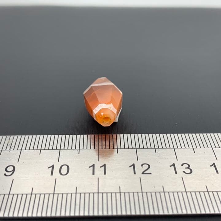 【アンティーク ビーズ】ピュー時代(1200年前)の瑪瑙ビーズ