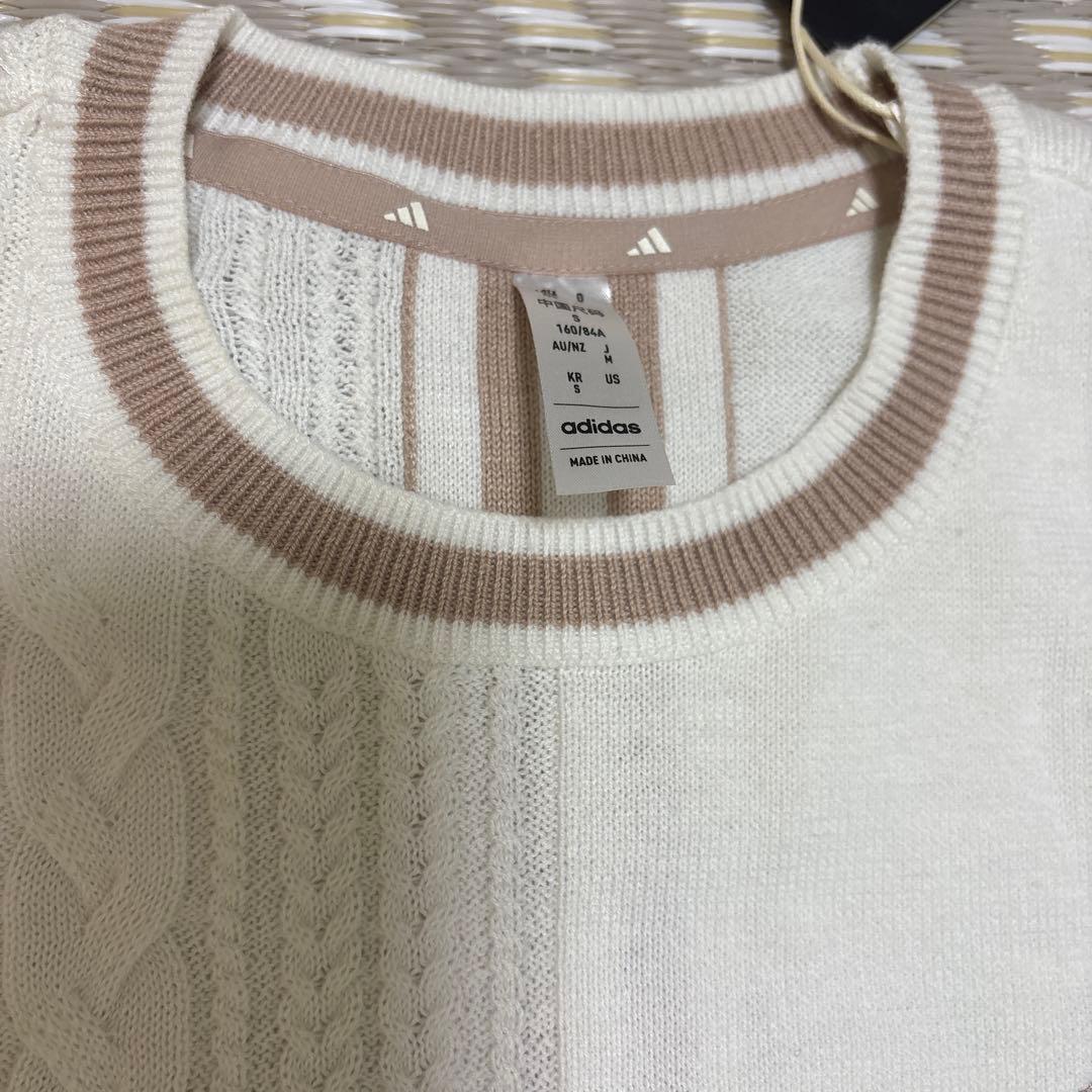 ちびっこＳ　新品アディダスゴルフ ニットセットアップ セーター＆スカート